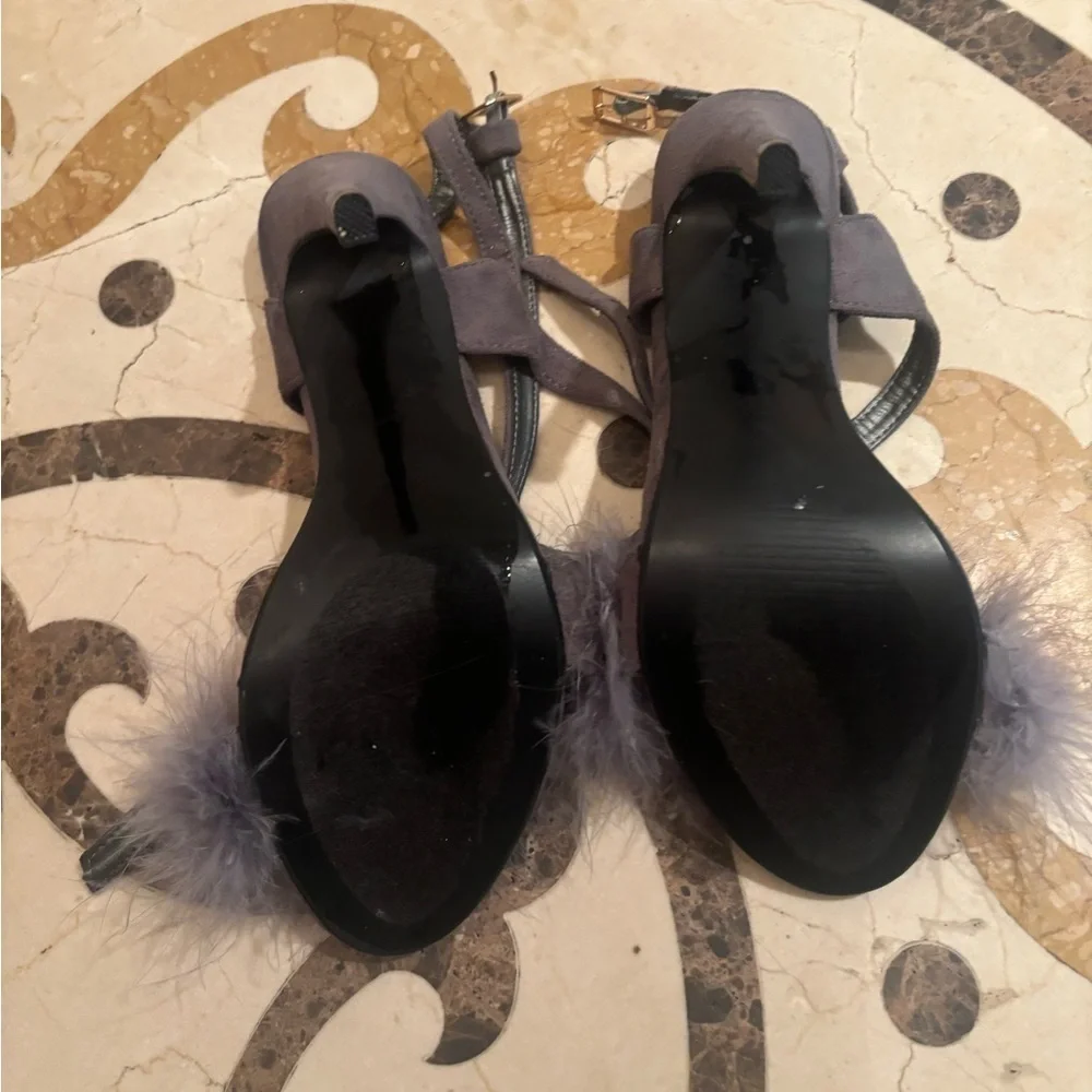 Women's Gray Feathered Heels